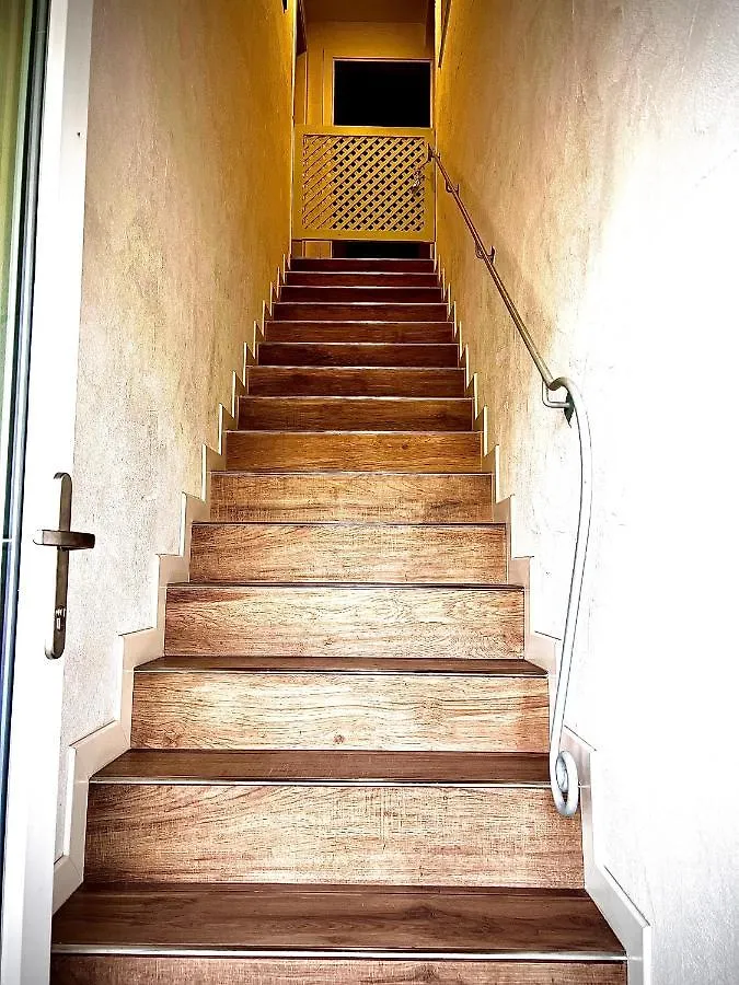 Welcome Traveller Villa Arigoni Garda  0*, Garda (Verona) Italien